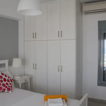 Aristoteles 别墅 林都斯