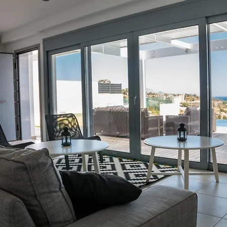 Aristoteles 别墅 *