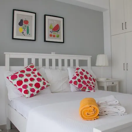 Aristoteles * 林都斯